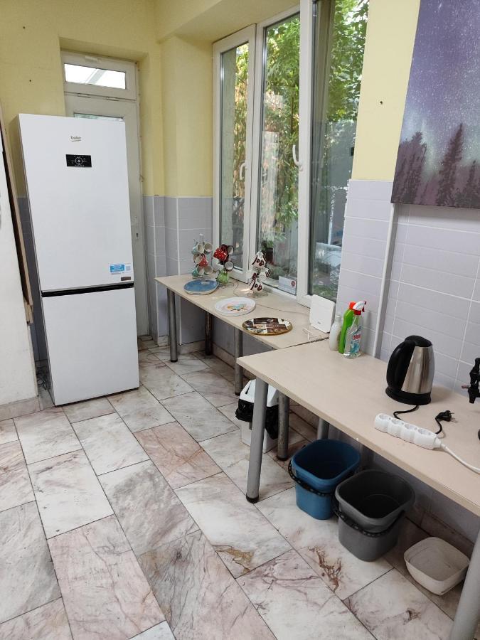 Лидер Хаус Хостел Varna Exterior foto